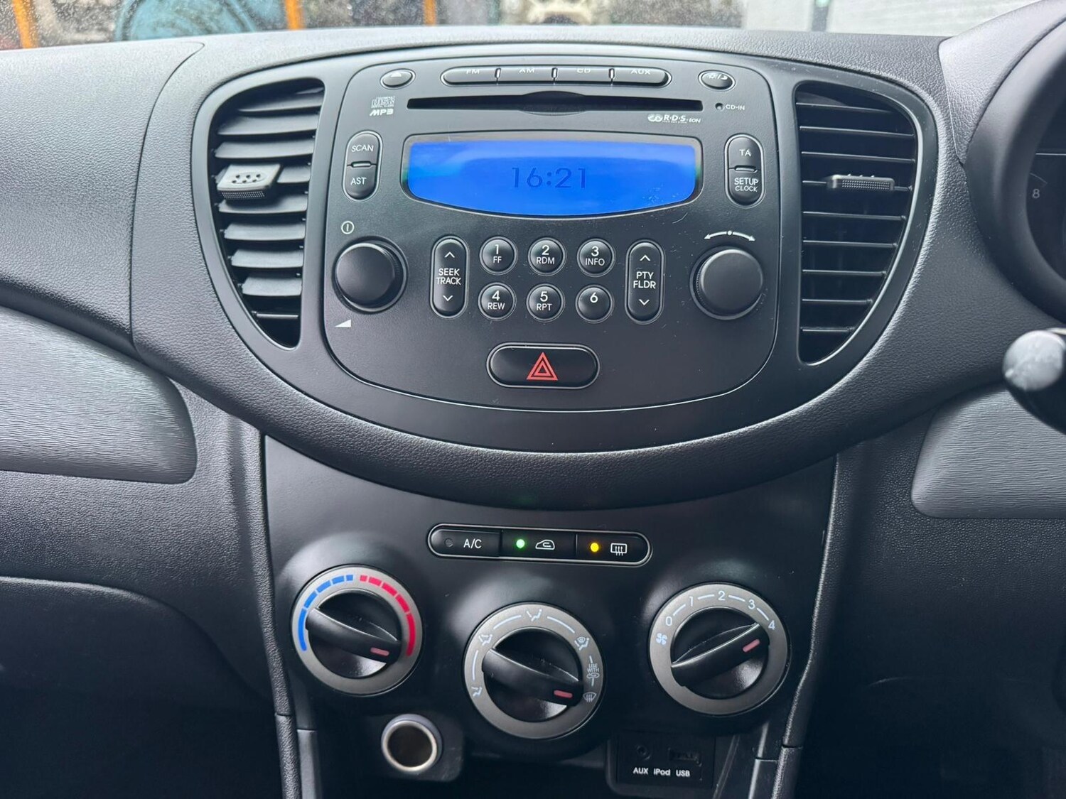 Used Hyundai i10 for sale - 77510313: Photo 10