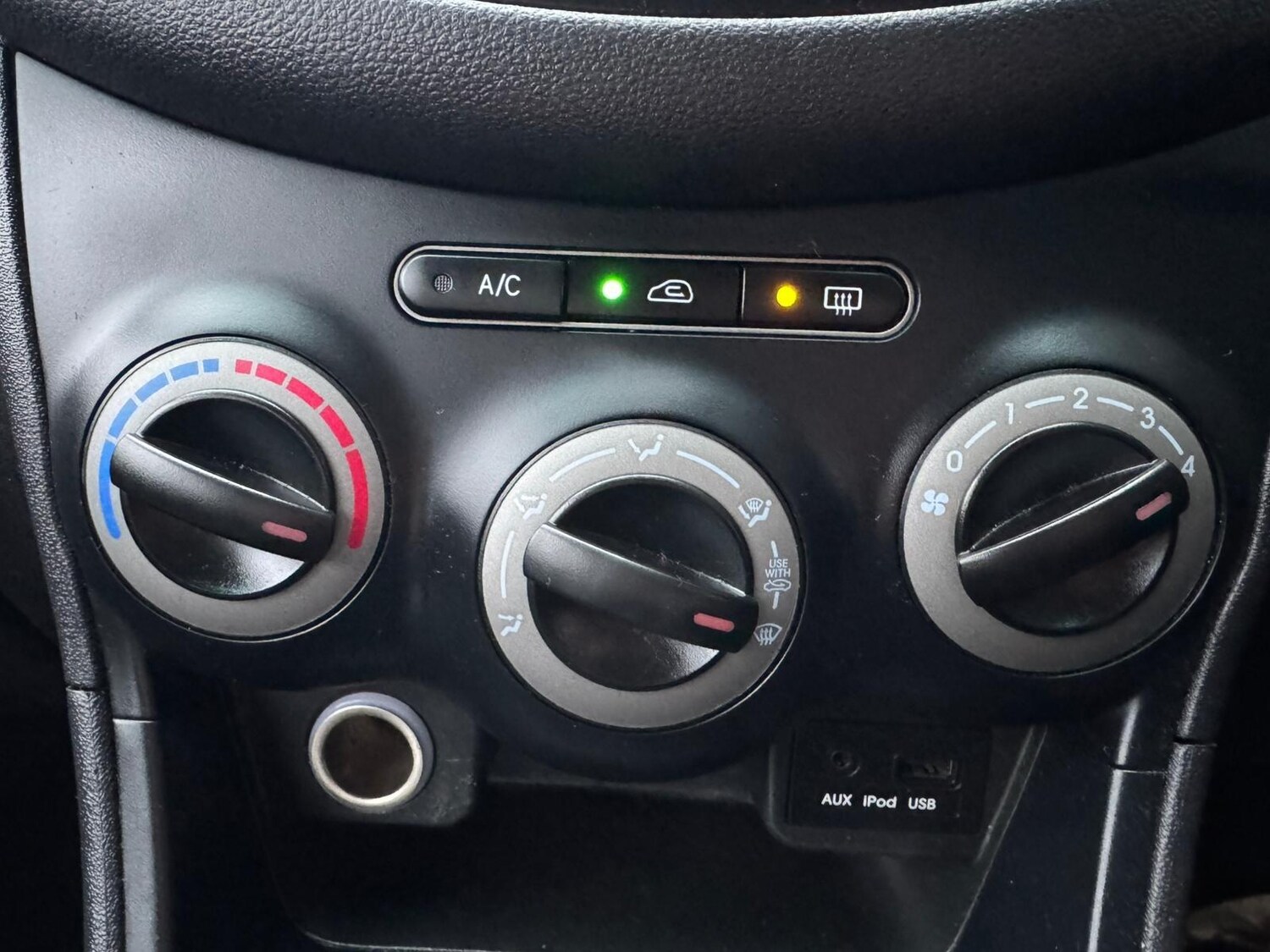 Used Hyundai i10 for sale - 77510313: Photo 15