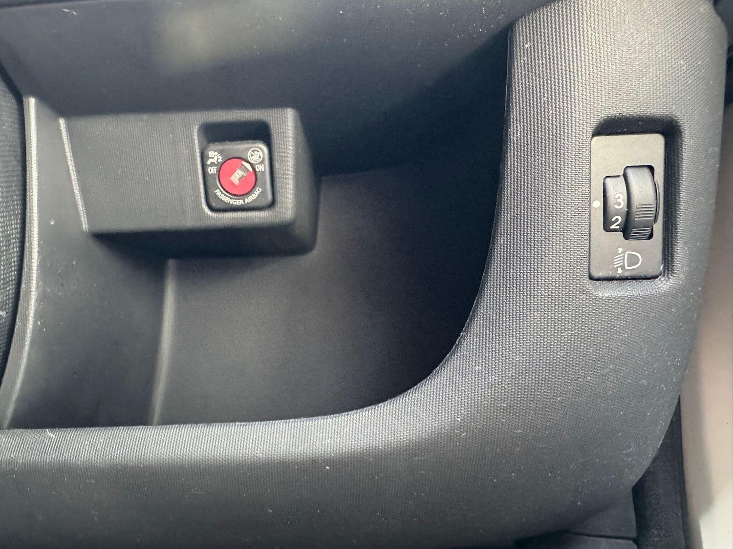 Used Peugeot 107 2013 for sale - 77737694: Photo 11