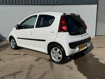 Used Peugeot 107 2013 for sale - 77737694: Photo
