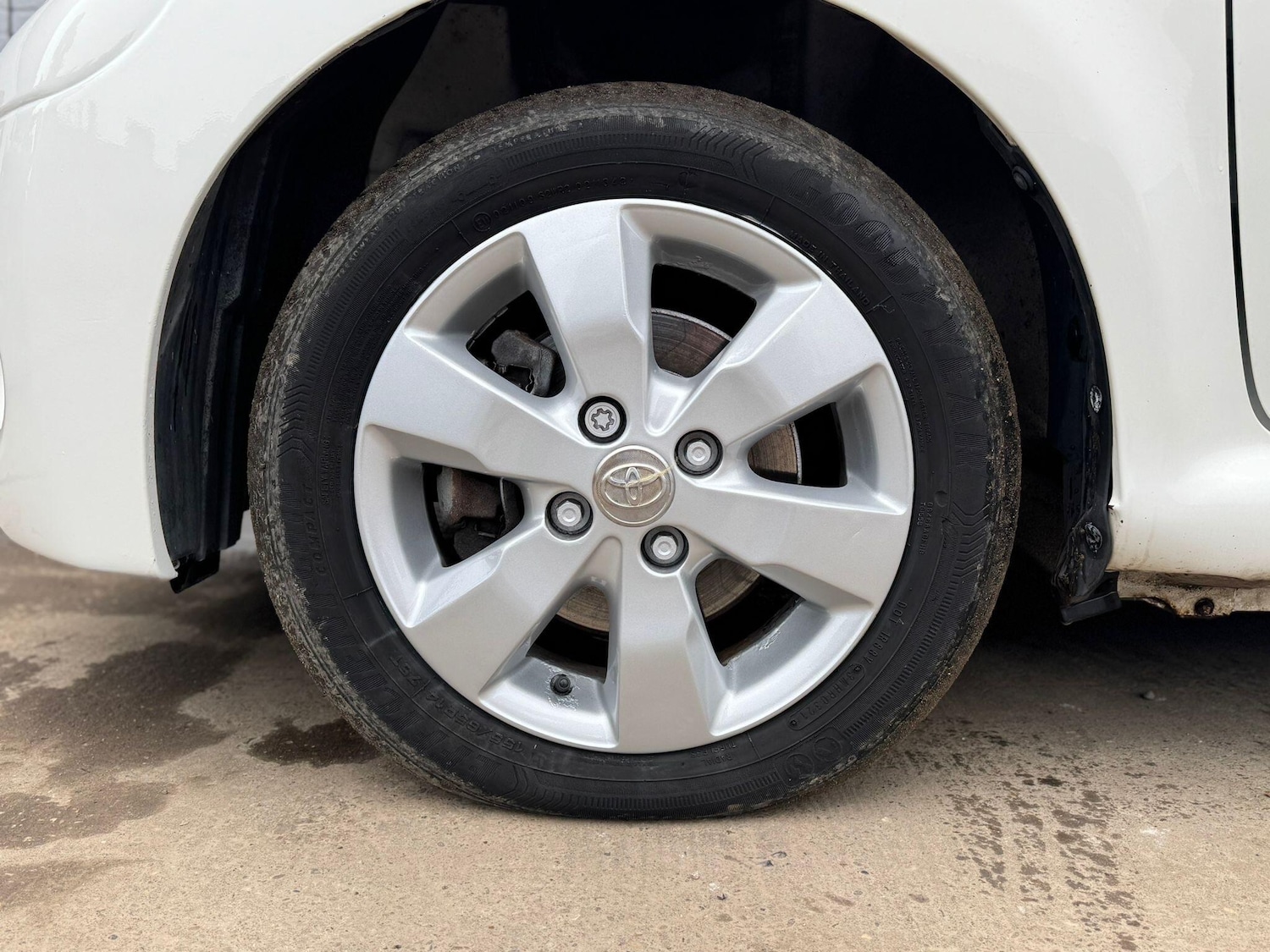 Used Toyota AYGO 2013 for sale - 77807976: Photo 16