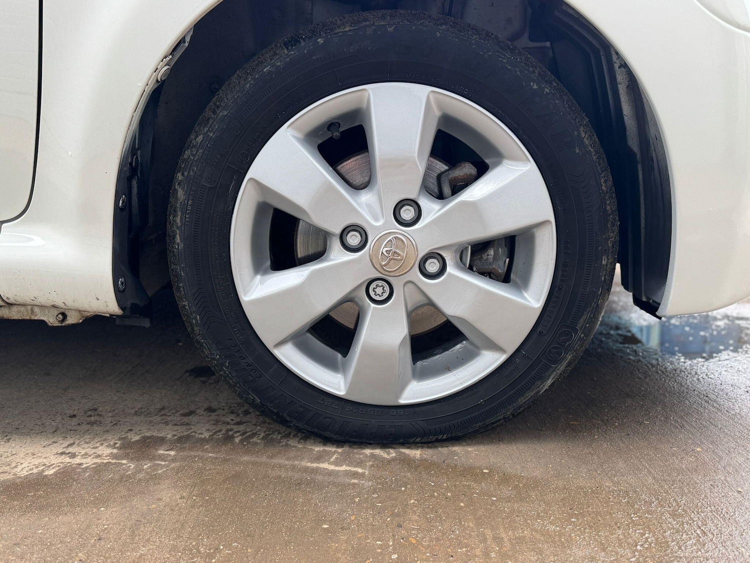 Used Toyota AYGO 2013 for sale - 77807976: Photo 17