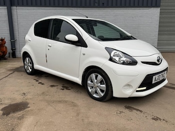 Used Toyota AYGO 2013 for sale - 77807976: Photo