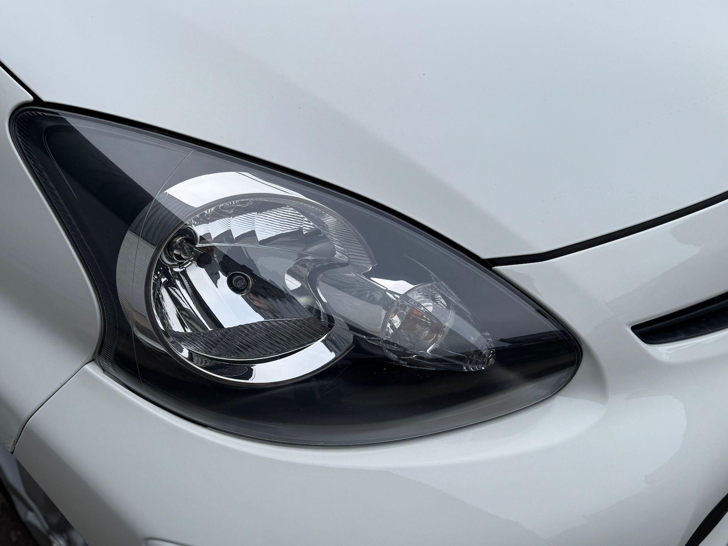 Used Toyota AYGO 2013 for sale - 77807976: Photo 34