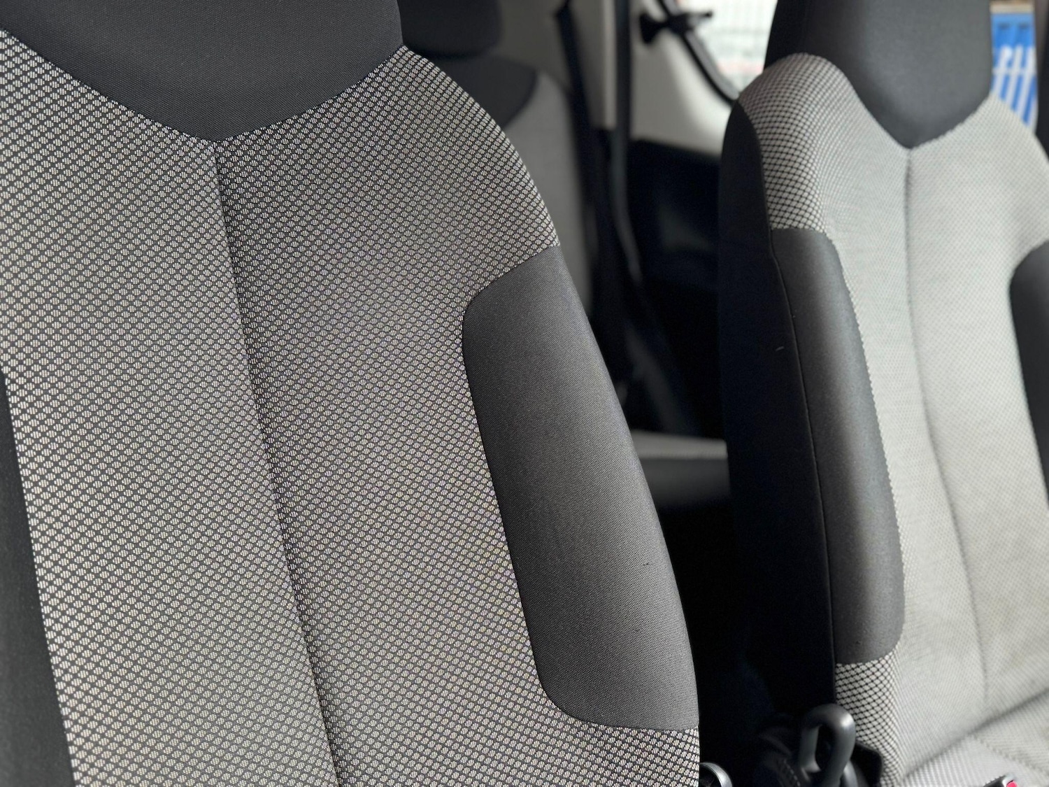 Used Toyota AYGO 2013 for sale - 77807976: Photo 9