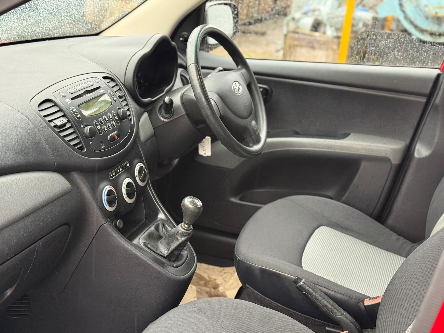 Used Hyundai i10 2010 for sale - 76562463: Photo 9