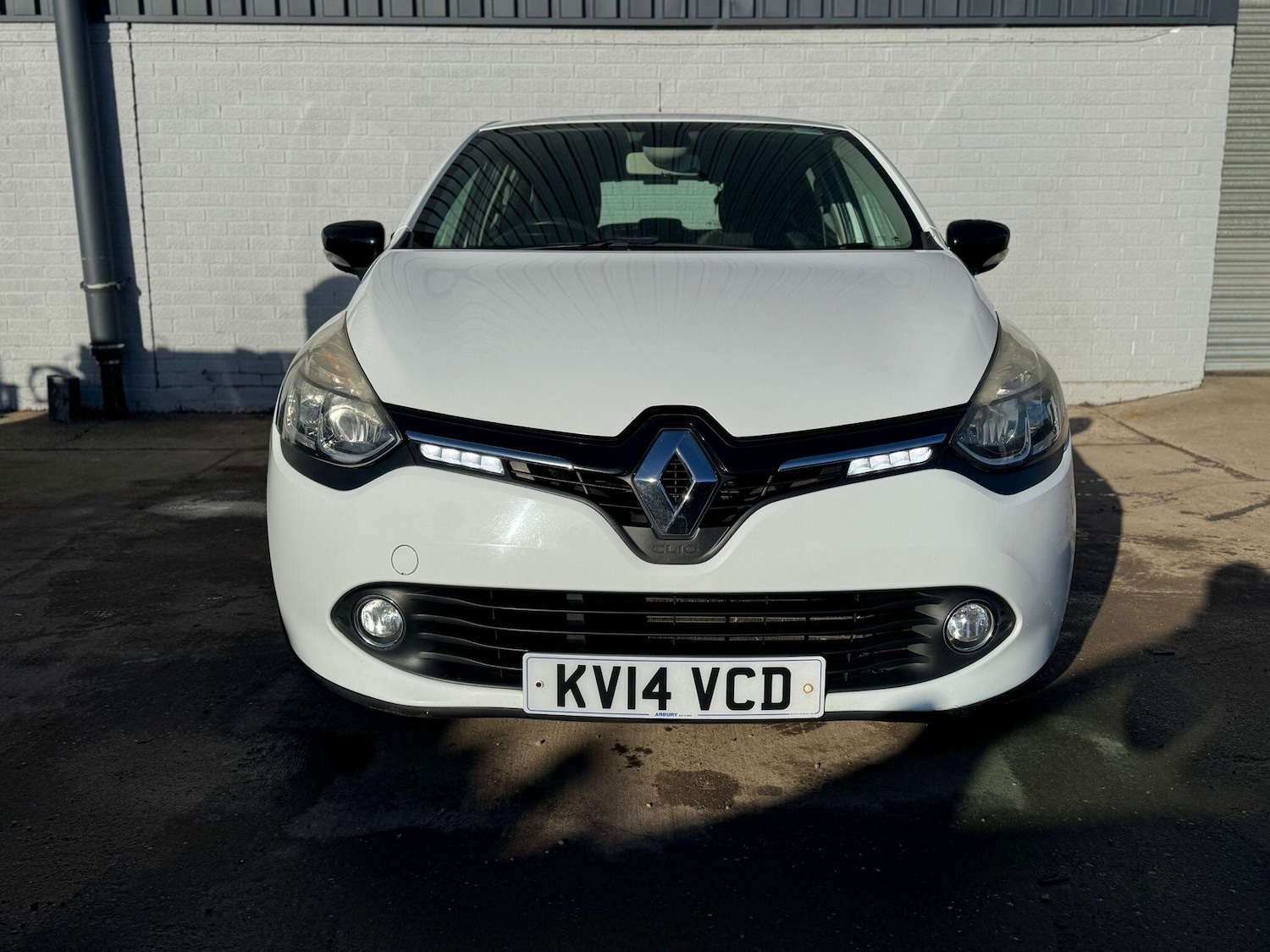 Used Renault Clio 2014 for sale - 77314964: Photo 2