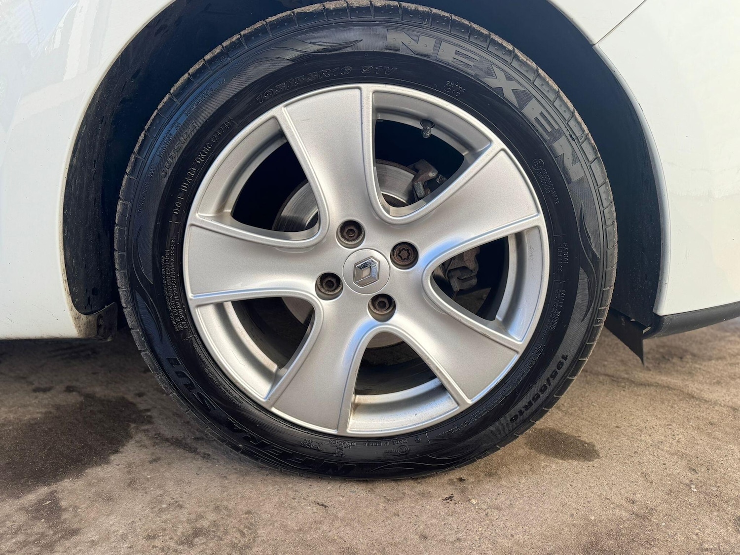 Used Renault Clio 2014 for sale - 77314964: Photo 22