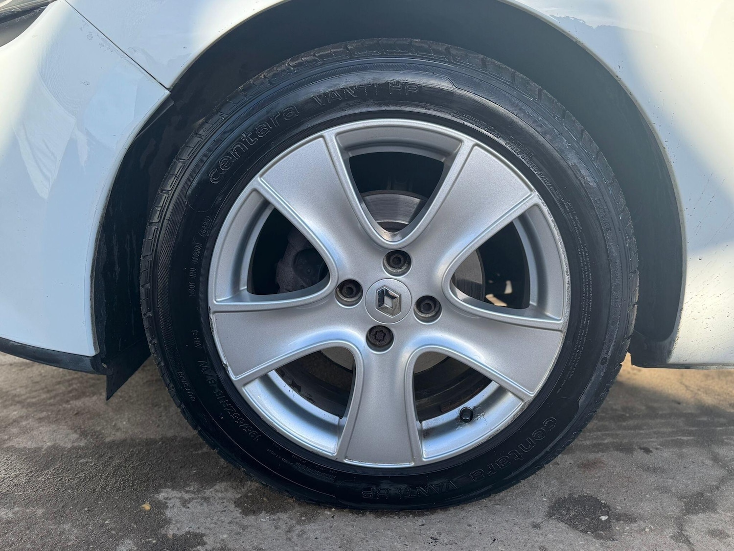 Used Renault Clio 2014 for sale - 77314964: Photo 25