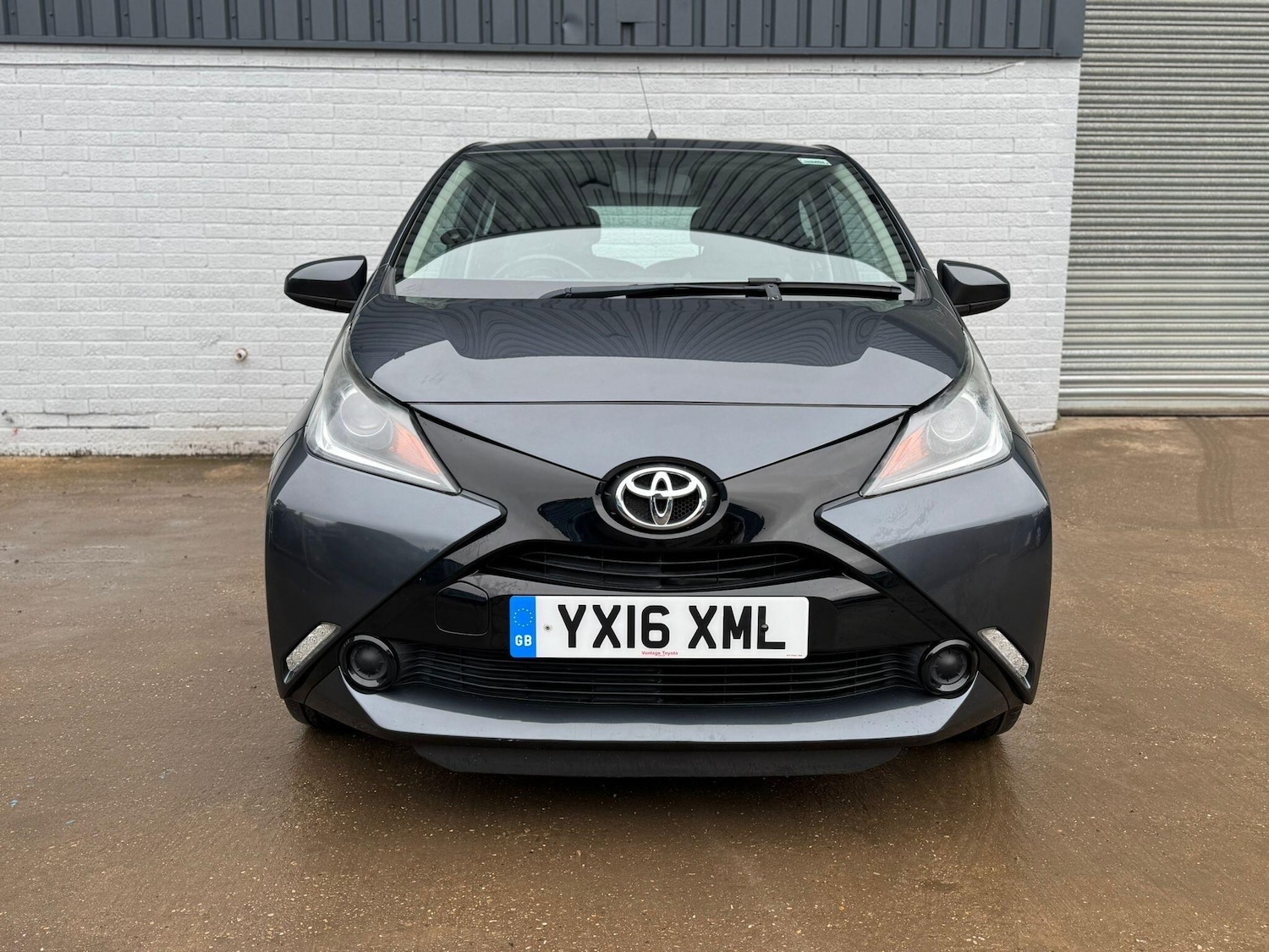 Used Toyota AYGO for sale - 77625537: Photo 2