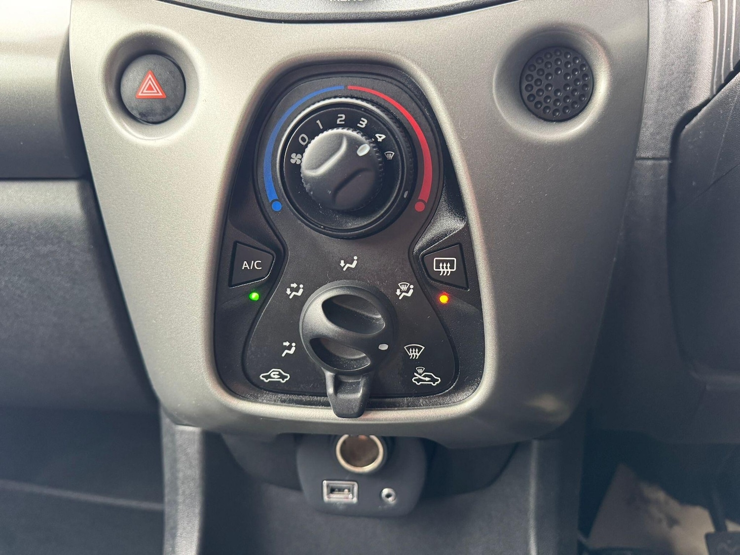 Used Toyota AYGO for sale - 77625537: Photo 20