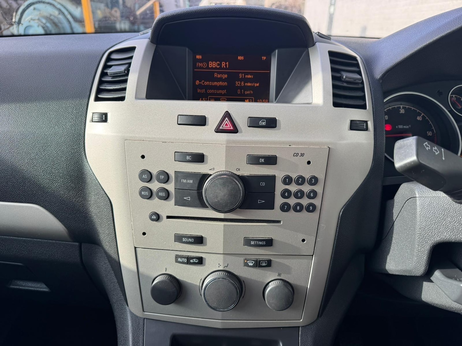 Used Vauxhall Zafira for sale - 77351964: Photo 9