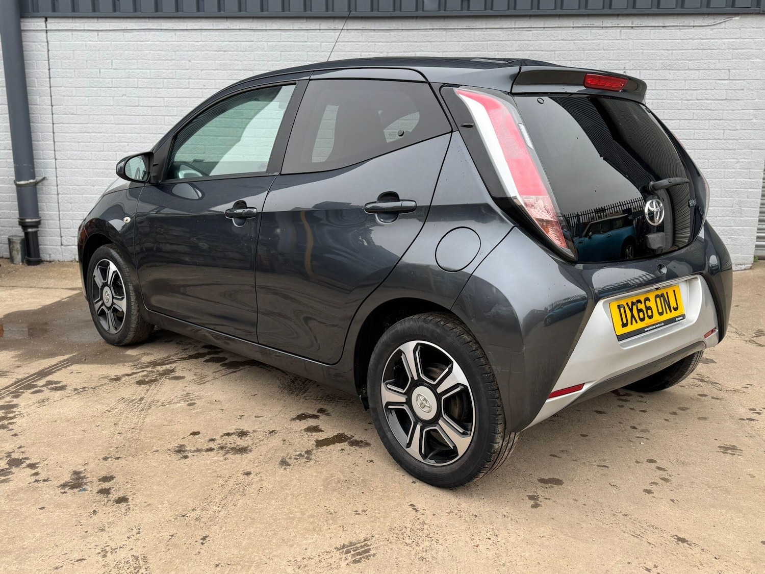 Used Toyota AYGO 2016 for sale - 77853262: Photo 5