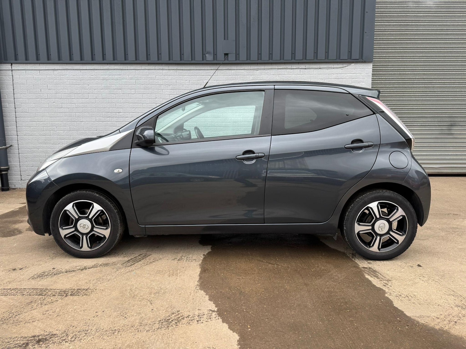 Used Toyota AYGO 2016 for sale - 77853262: Photo 6