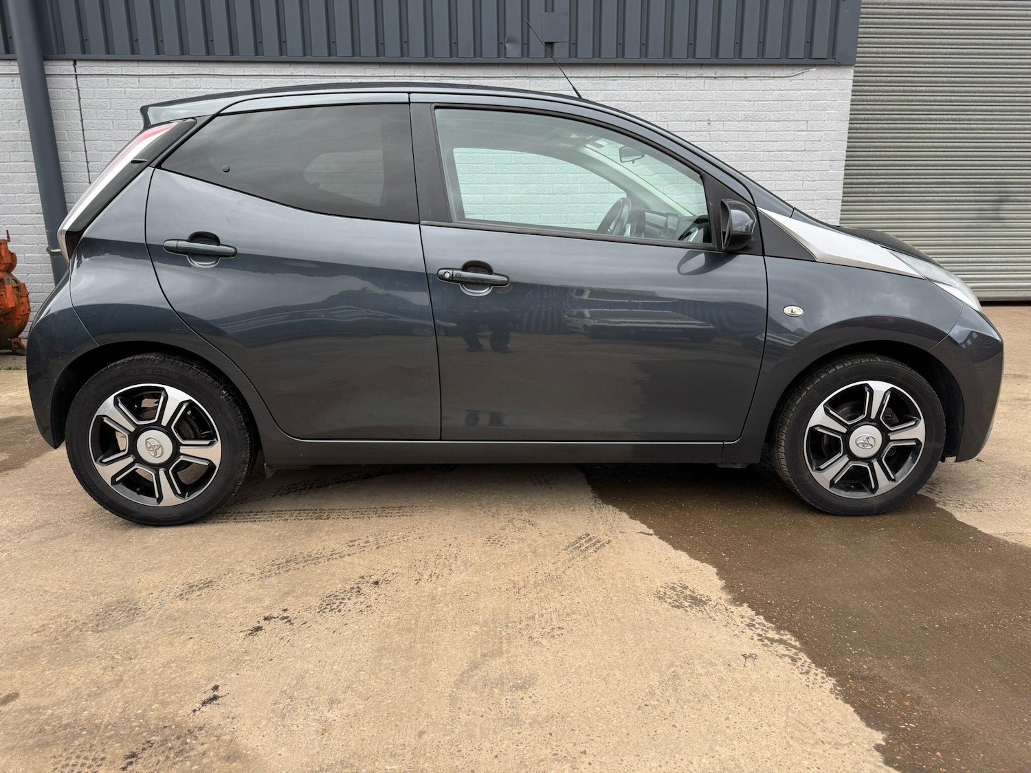 Used Toyota AYGO 2016 for sale - 77853262: Photo 8