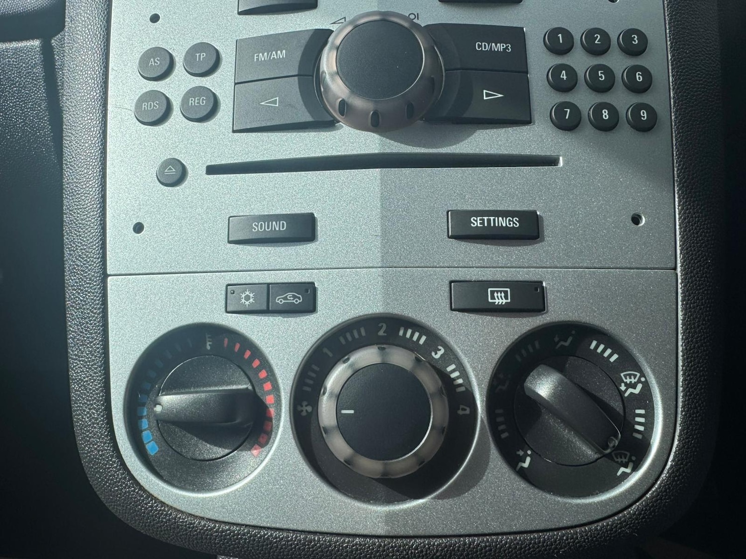 Used Vauxhall Corsa 2012 for sale - 78019406: Photo 9