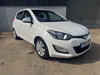Used Hyundai i20 2014 for sale - 78661972: Photo