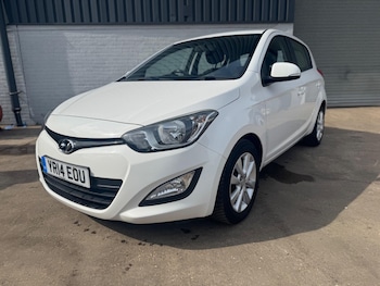Used Hyundai i20 2014 for sale - 78661972: Photo
