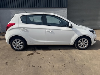 Used Hyundai i20 2014 for sale - 78661972: Photo