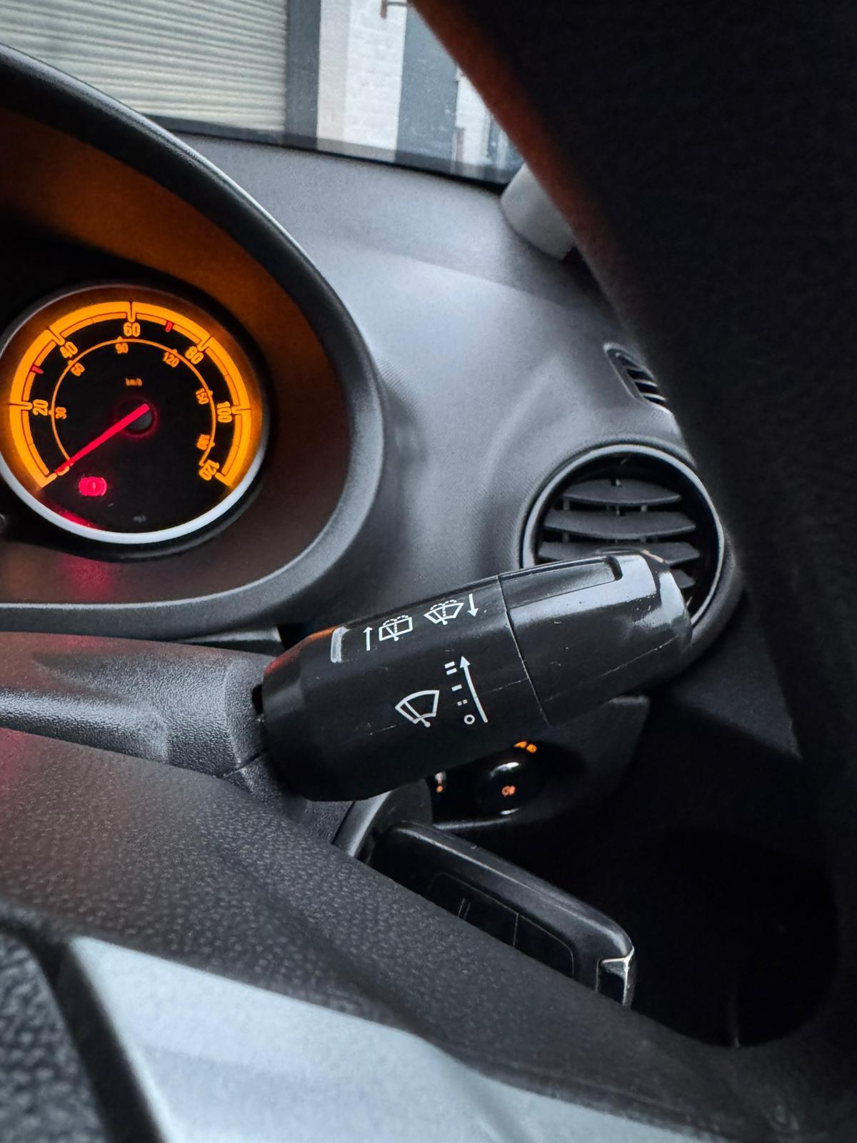 Used Vauxhall Corsa 2014 for sale - 77040511: Photo 14