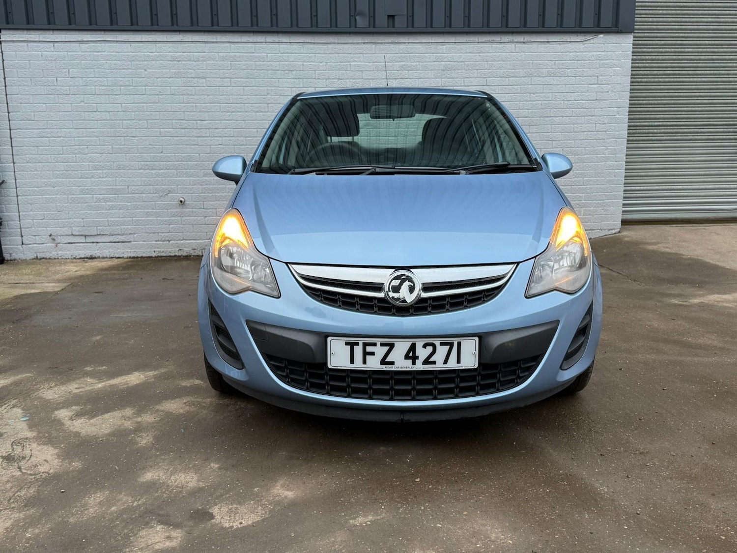 Used Vauxhall Corsa 2014 for sale - 77040511: Photo 2
