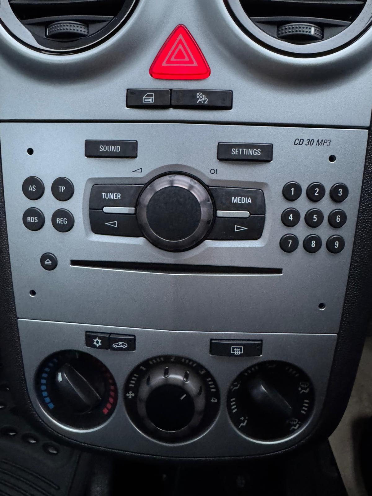 Used Vauxhall Corsa 2014 for sale - 77040511: Photo 25