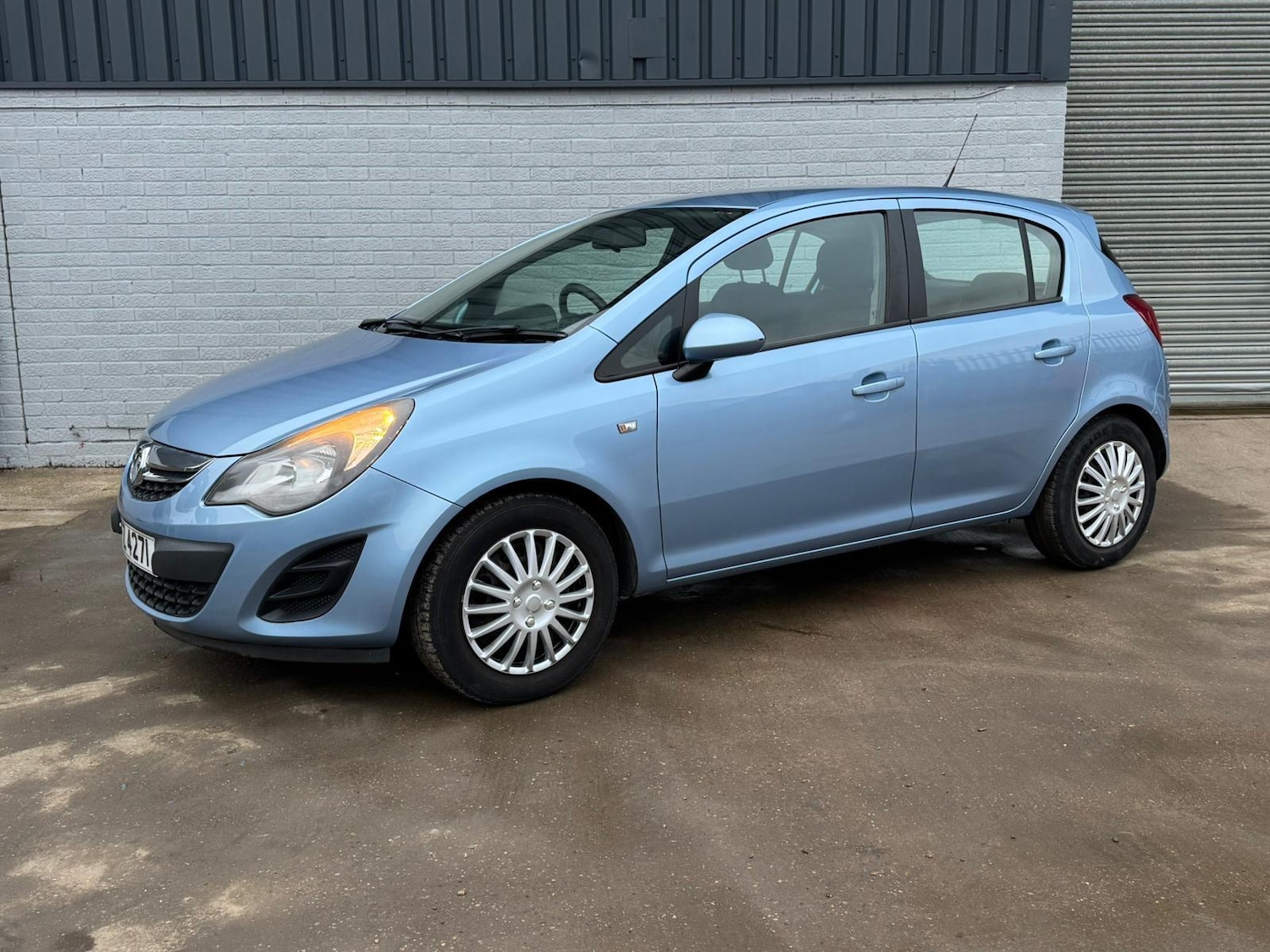 Used Vauxhall Corsa 2014 for sale - 77040511: Photo 3