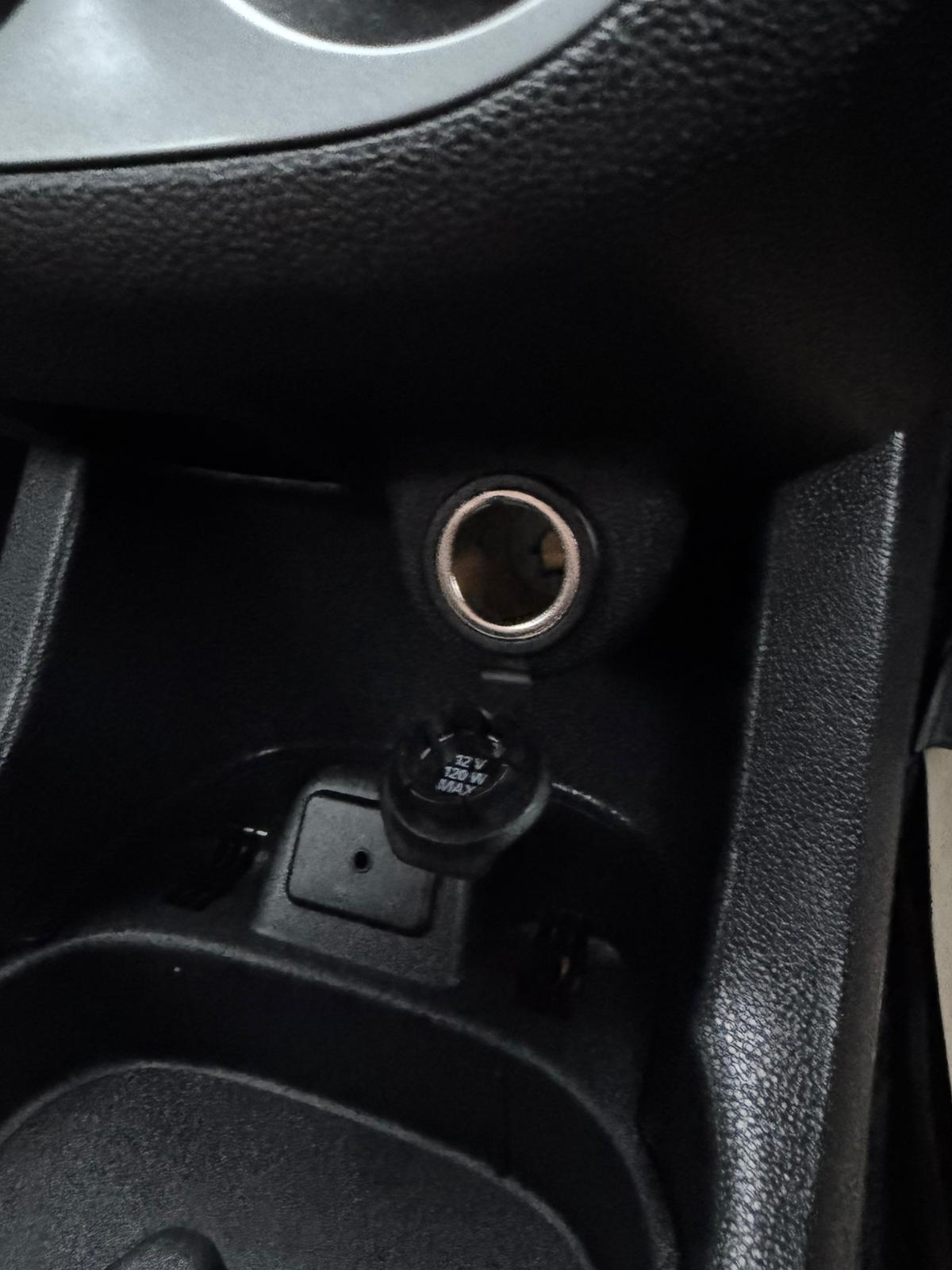 Used Vauxhall Corsa 2014 for sale - 77040511: Photo 38