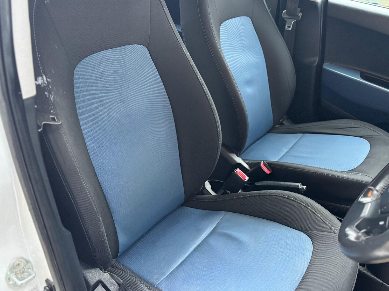 Used Hyundai i10 2015 for sale - 77510196: Photo 10