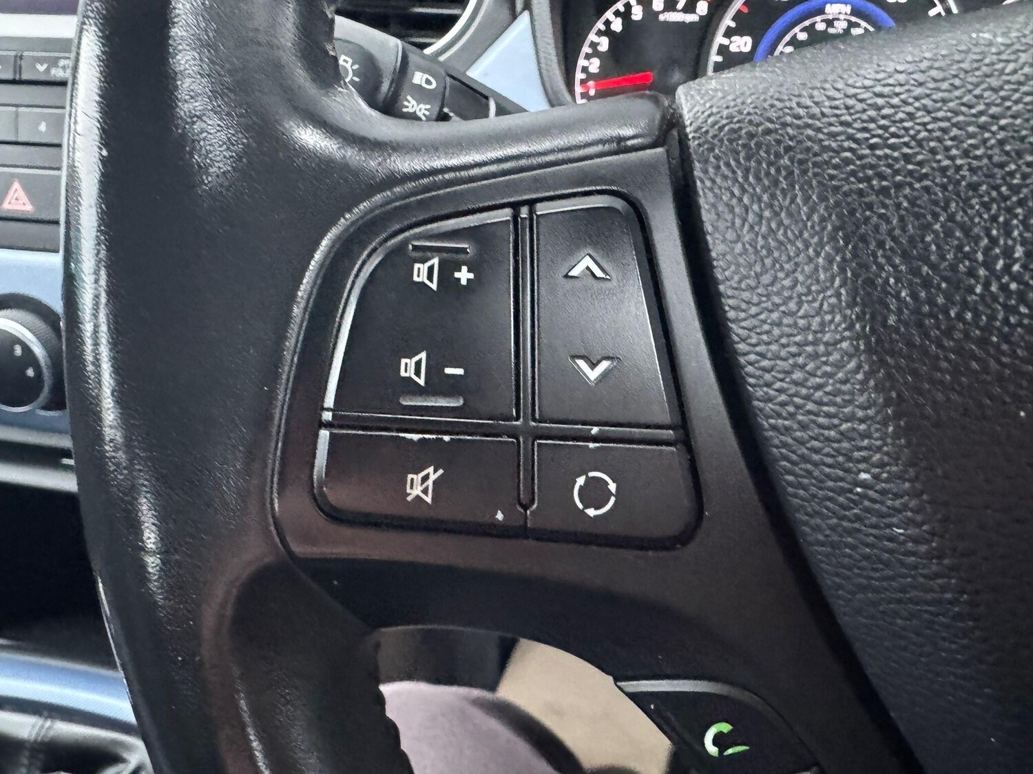 Used Hyundai i10 2015 for sale - 77510196: Photo 17