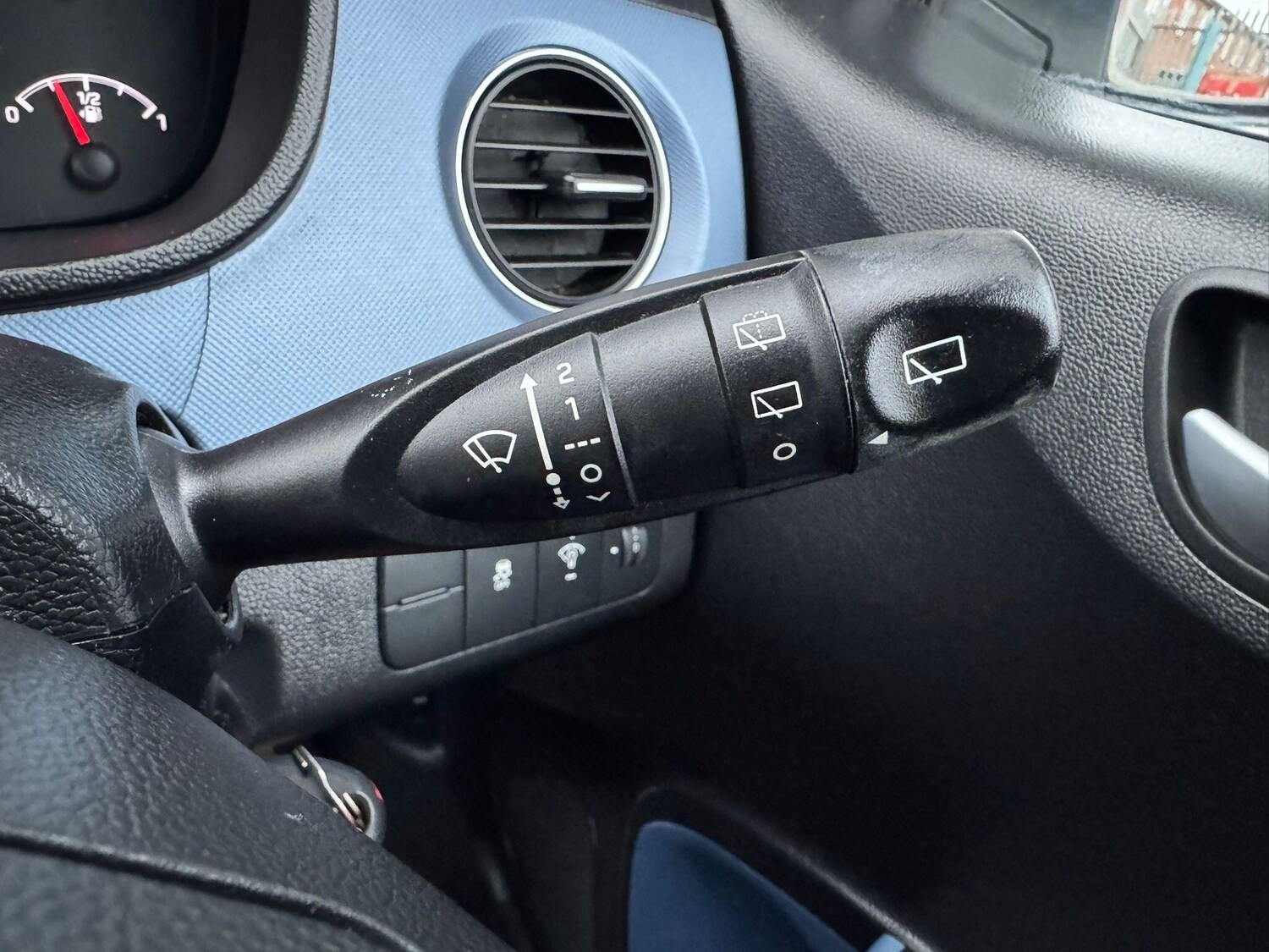 Used Hyundai i10 2015 for sale - 77510196: Photo 19