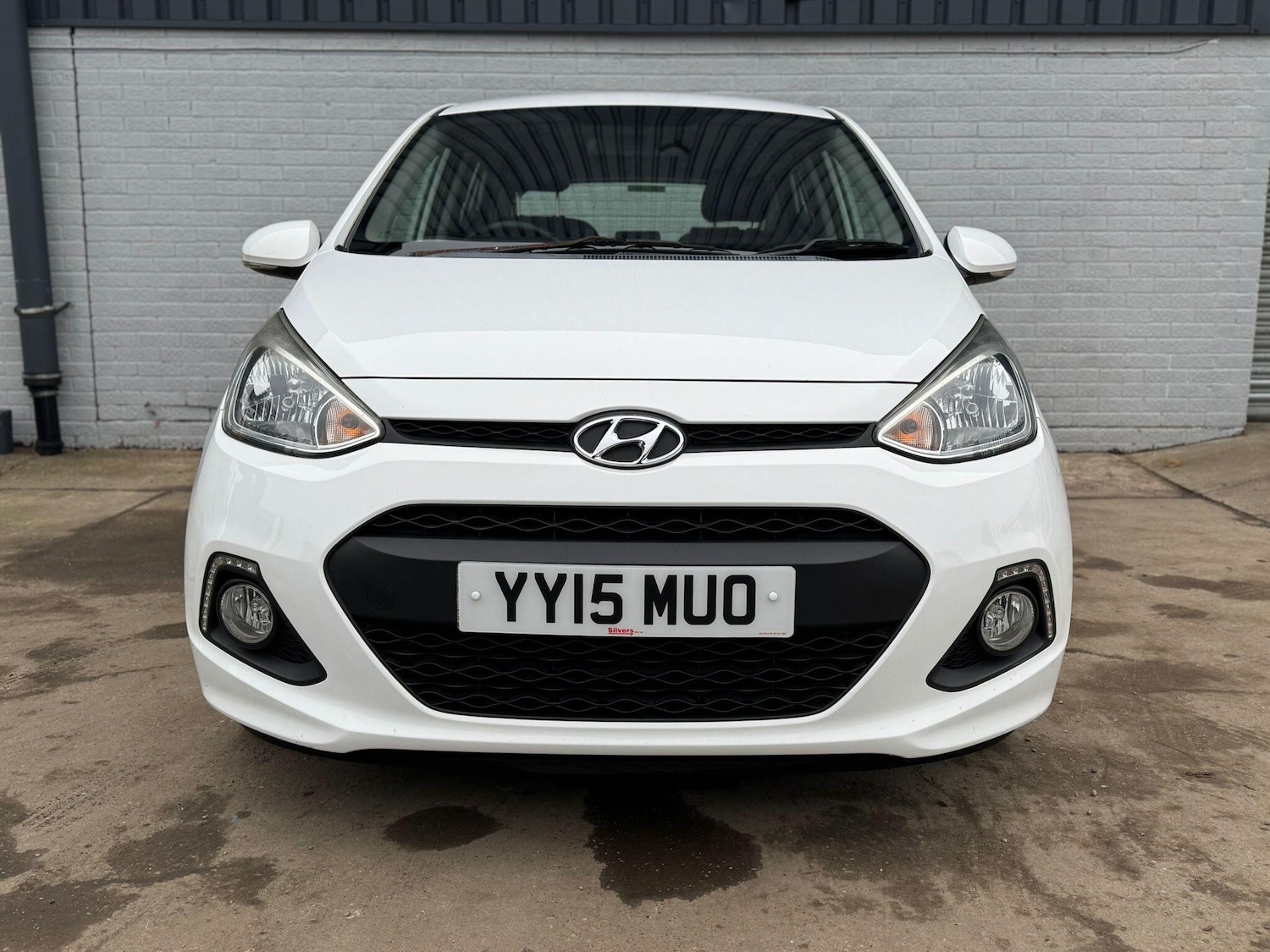 Used Hyundai i10 2015 for sale - 77510196: Photo 2