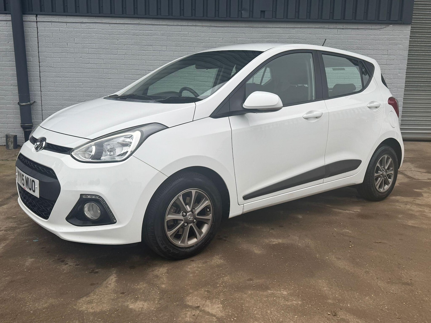 Used Hyundai i10 2015 for sale - 77510196: Photo 3