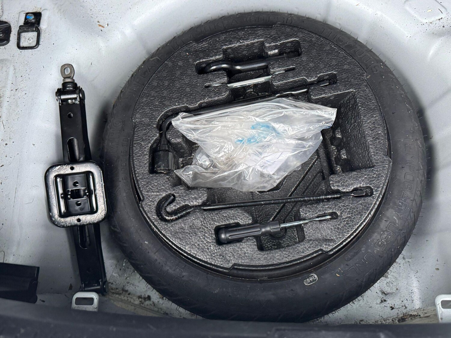 Used Hyundai i10 2015 for sale - 77510196: Photo 33