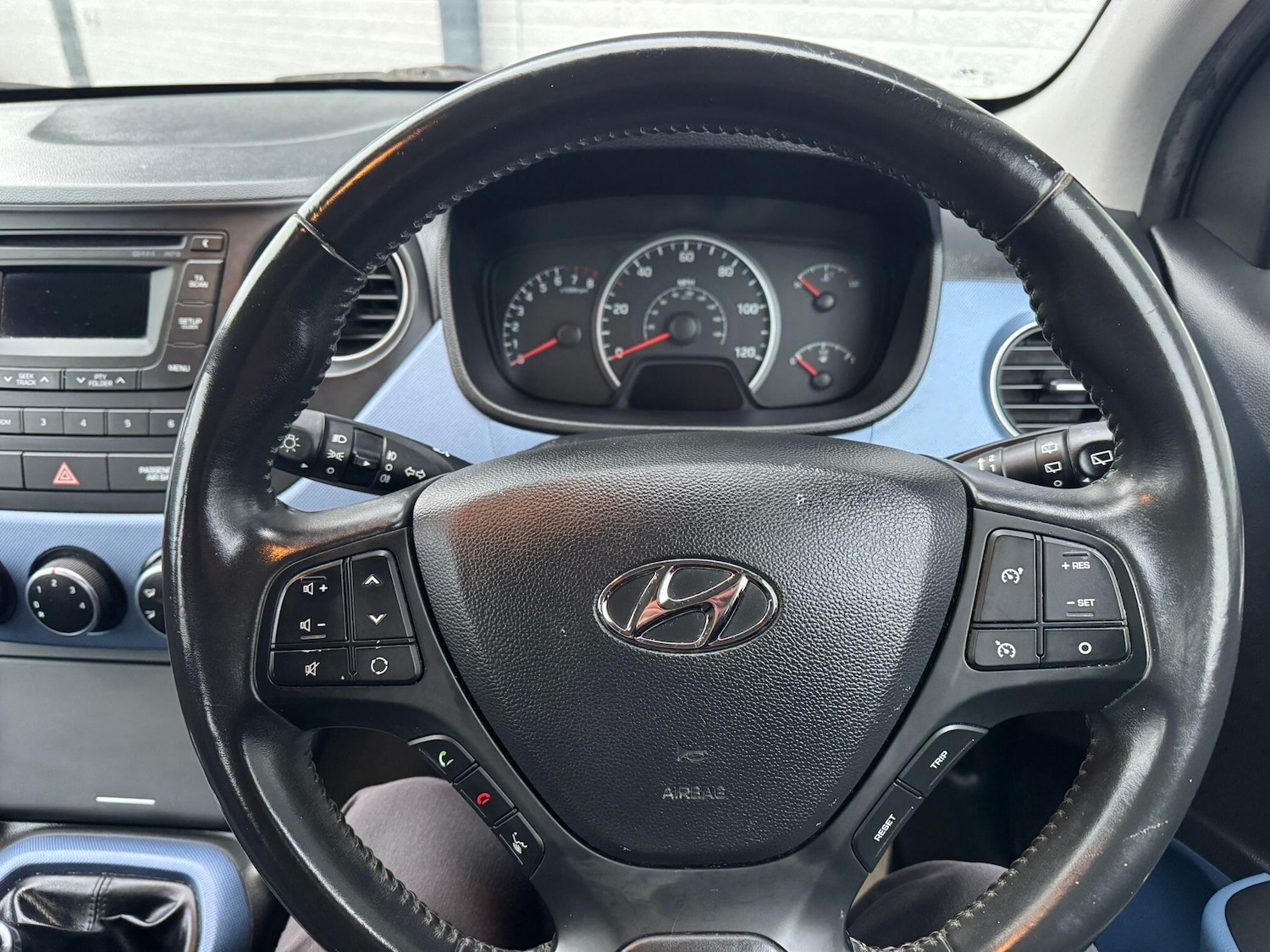 Used Hyundai i10 2015 for sale - 77510196: Photo 34