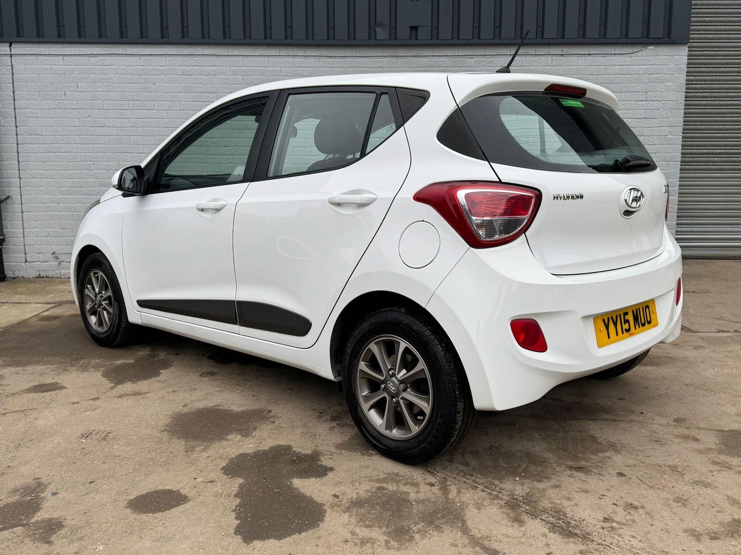 Used Hyundai i10 2015 for sale - 77510196: Photo 4