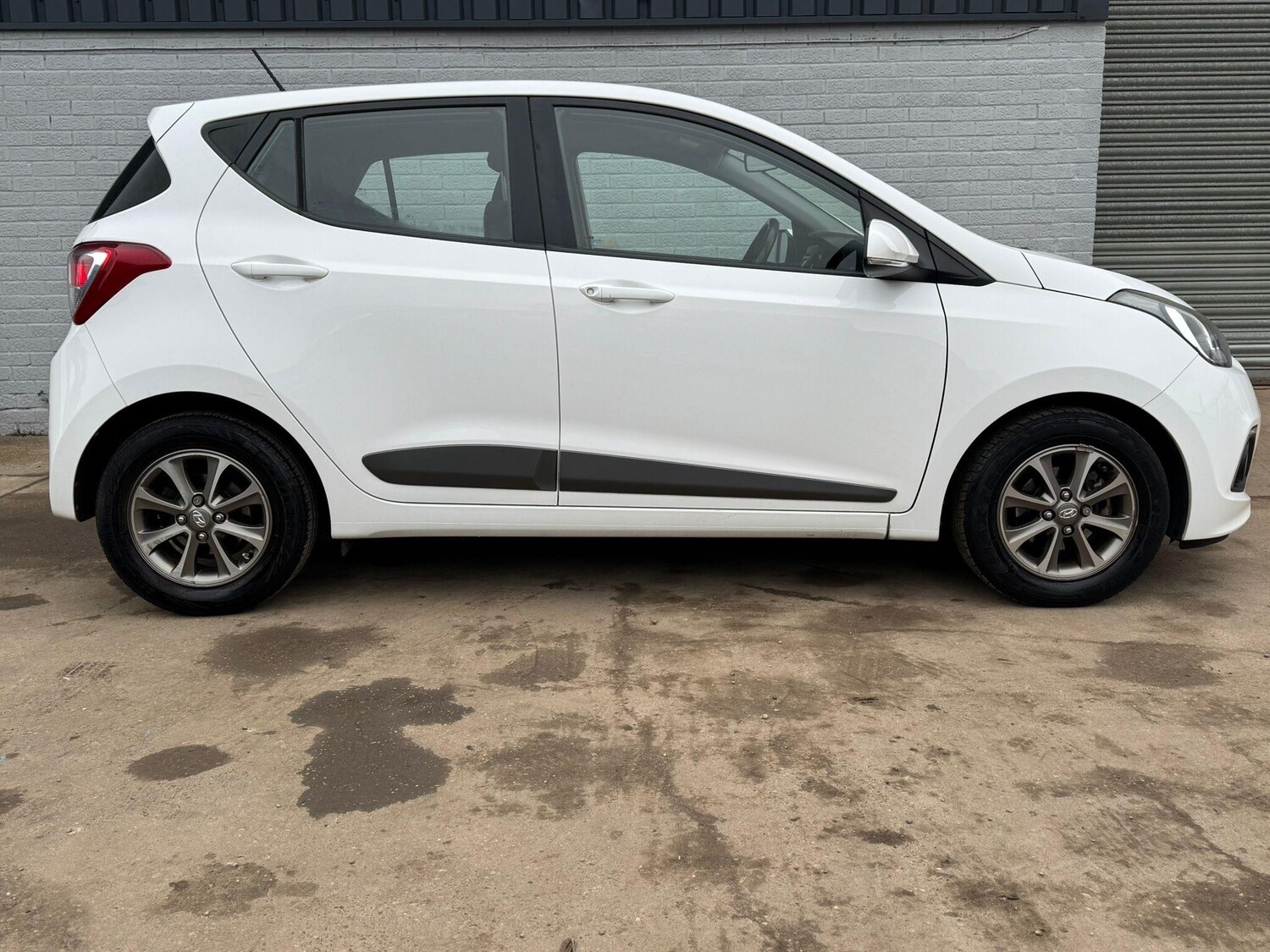 Used Hyundai i10 2015 for sale - 77510196: Photo 7
