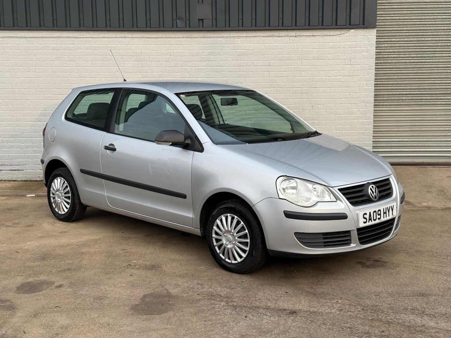 Used Volkswagen Polo 2009 for sale - 77143271: Photo 1