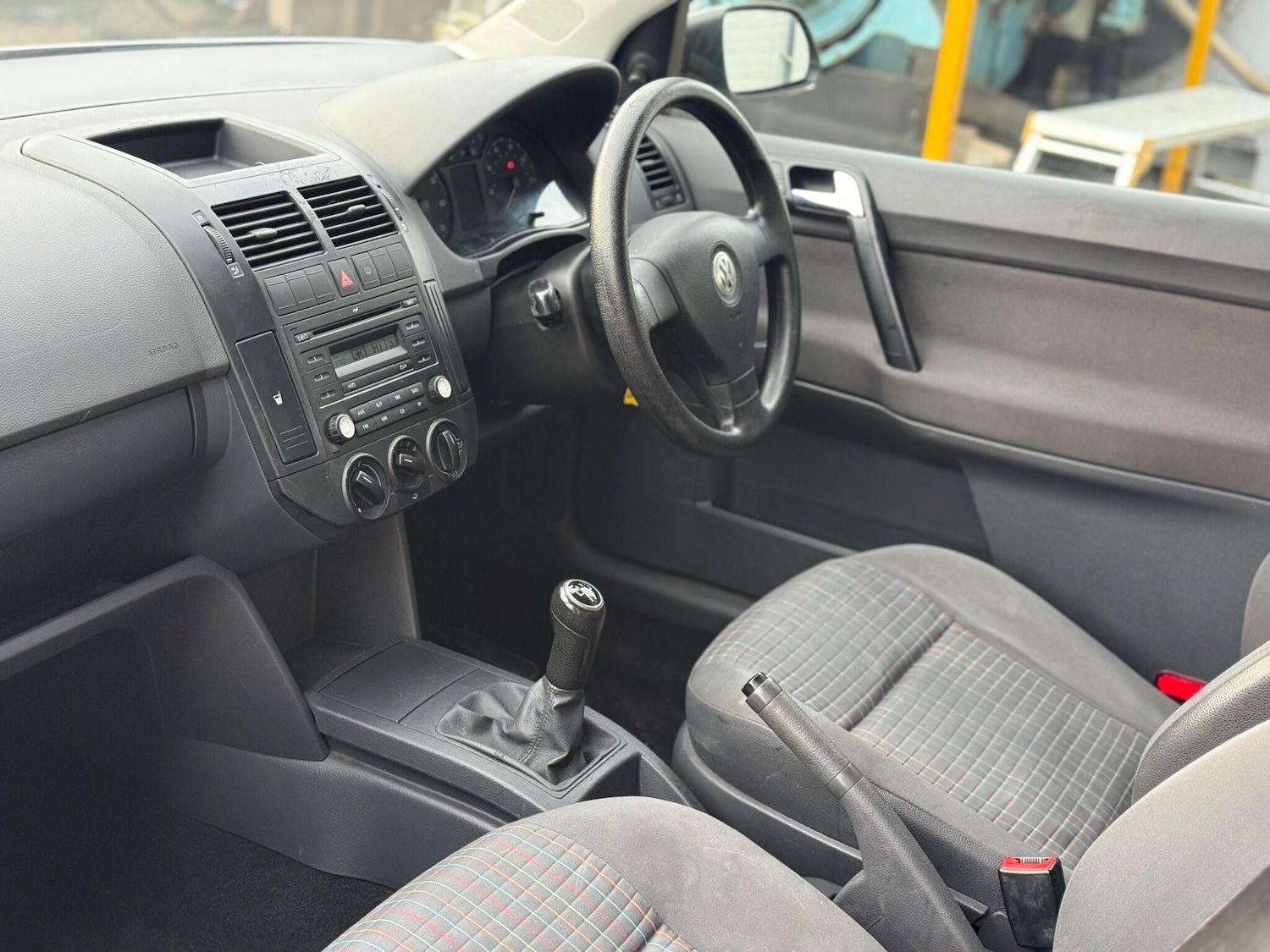 Used Volkswagen Polo 2009 for sale - 77143271: Photo 22