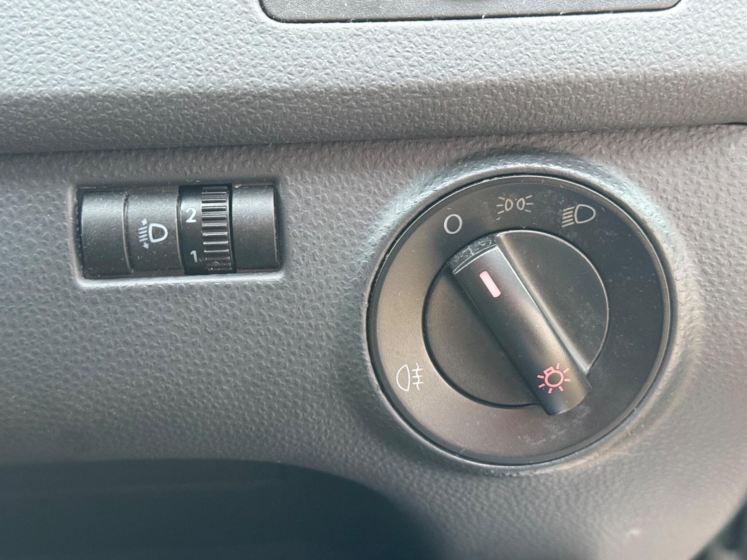 Used Volkswagen Polo 2009 for sale - 77143271: Photo 25