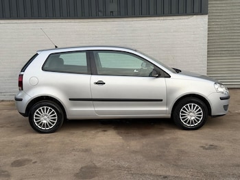 Used Volkswagen Polo 2009 for sale - 77143271: Photo