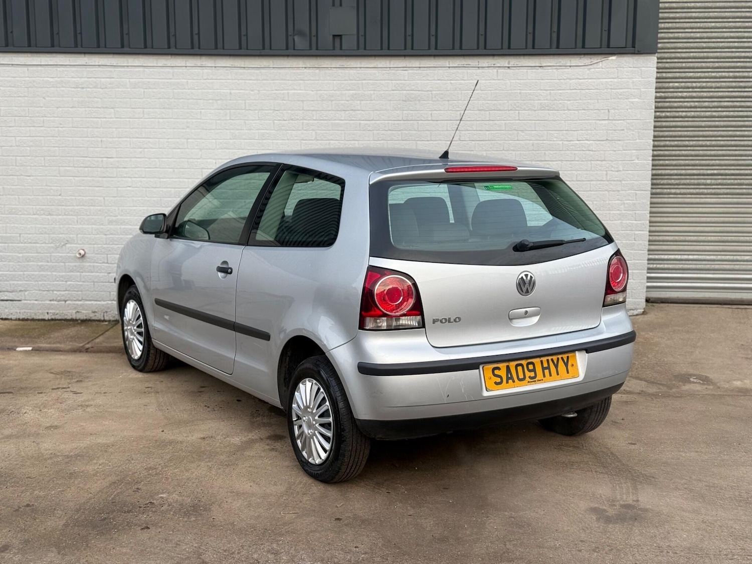 Used Volkswagen Polo 2009 for sale - 77143271: Photo 7