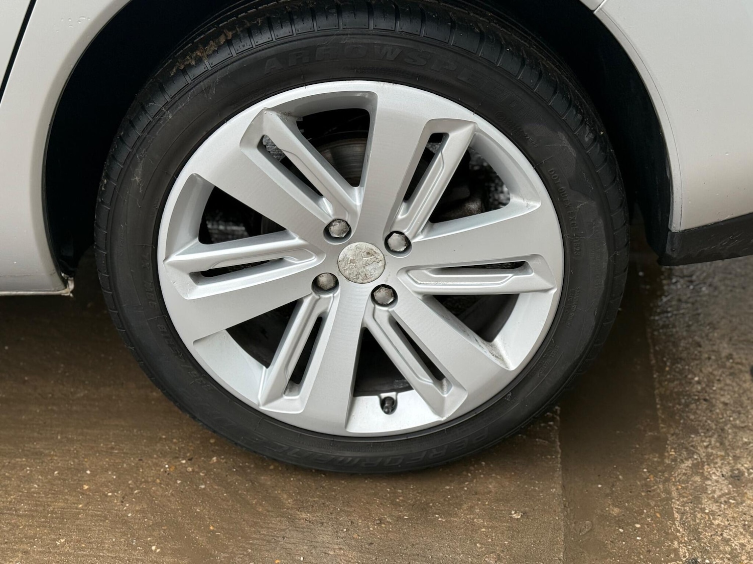 Used Peugeot 3008 2016 for sale - 77440732: Photo 20