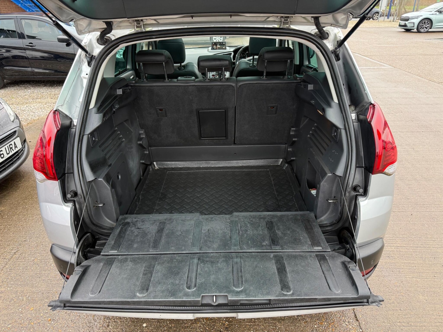 Used Peugeot 3008 2016 for sale - 77440732: Photo 28