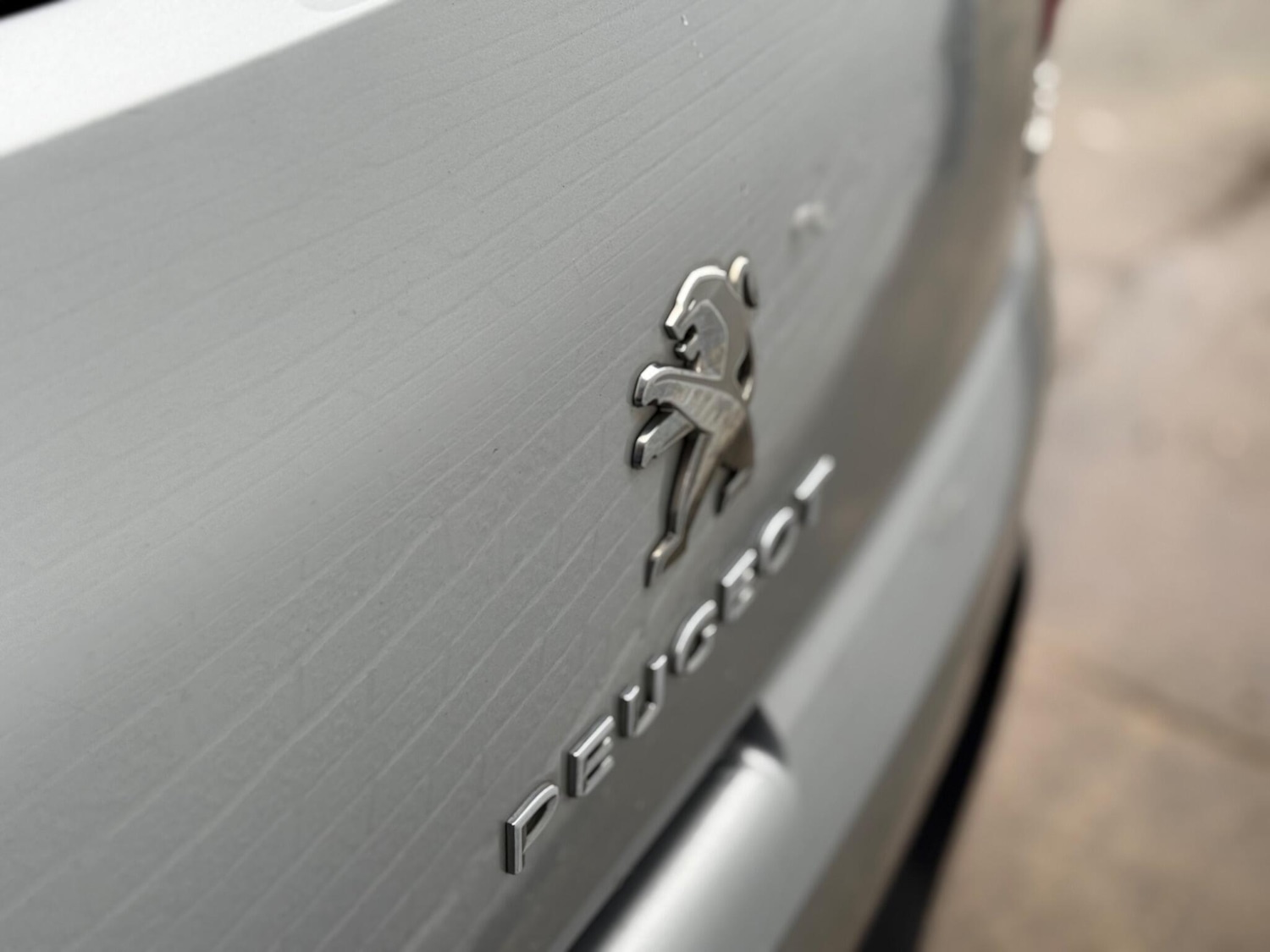 Used Peugeot 3008 2016 for sale - 77440732: Photo 37