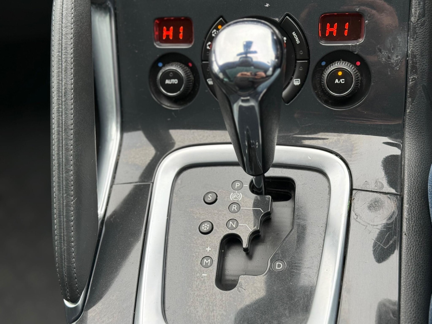 Used Peugeot 3008 2016 for sale - 77440732: Photo 9