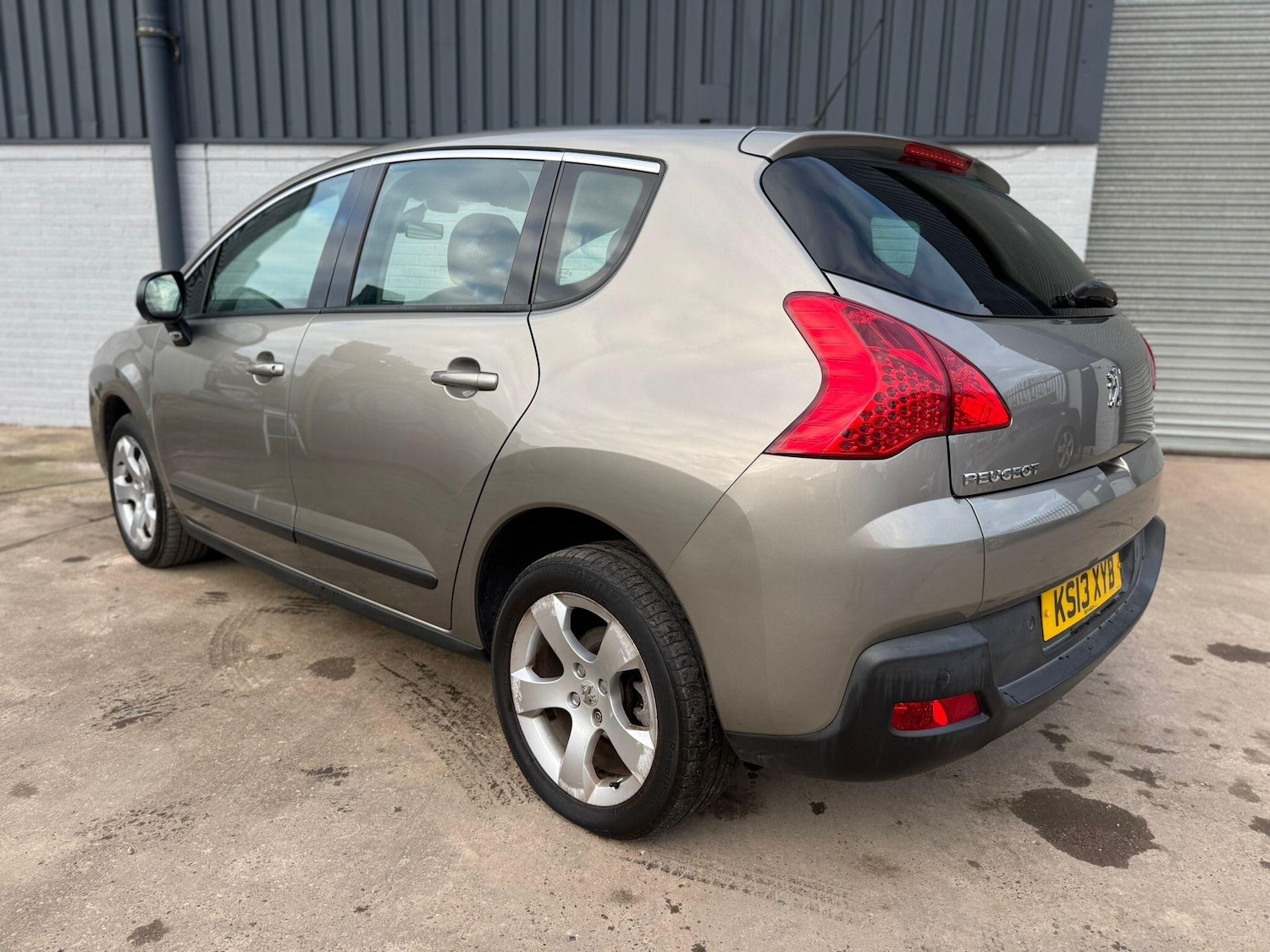 Used Peugeot 3008 2013 for sale - 76913773: Photo 4