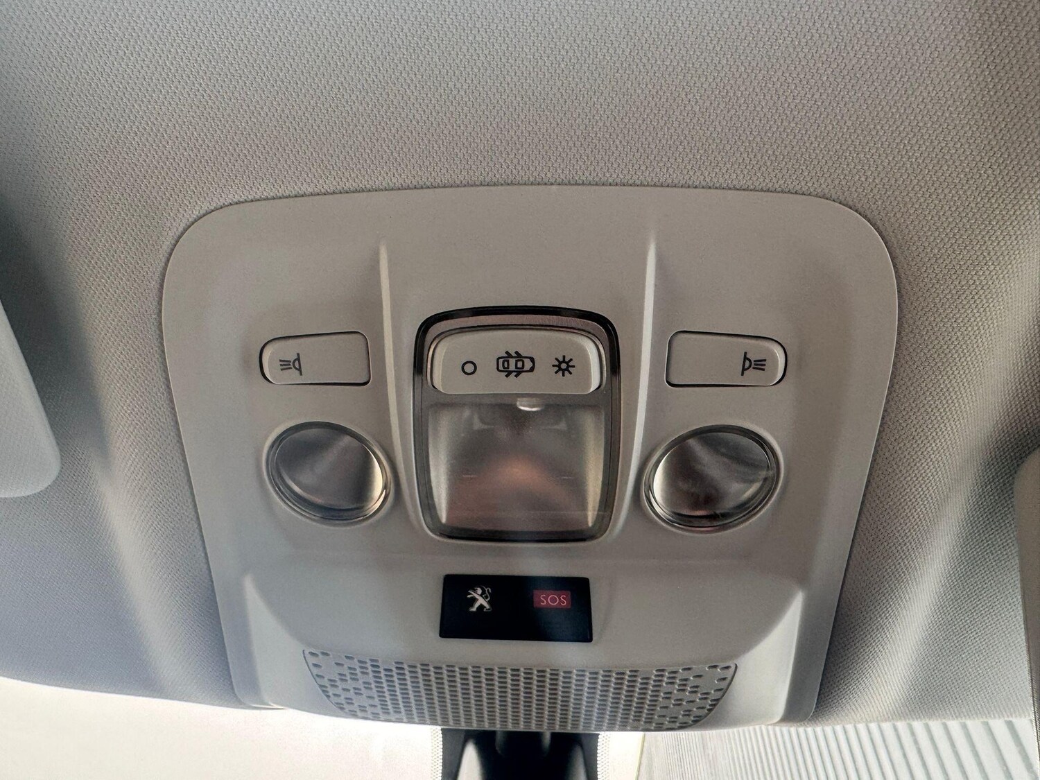 Used Peugeot 2008 2017 for sale - 77909272: Photo 20