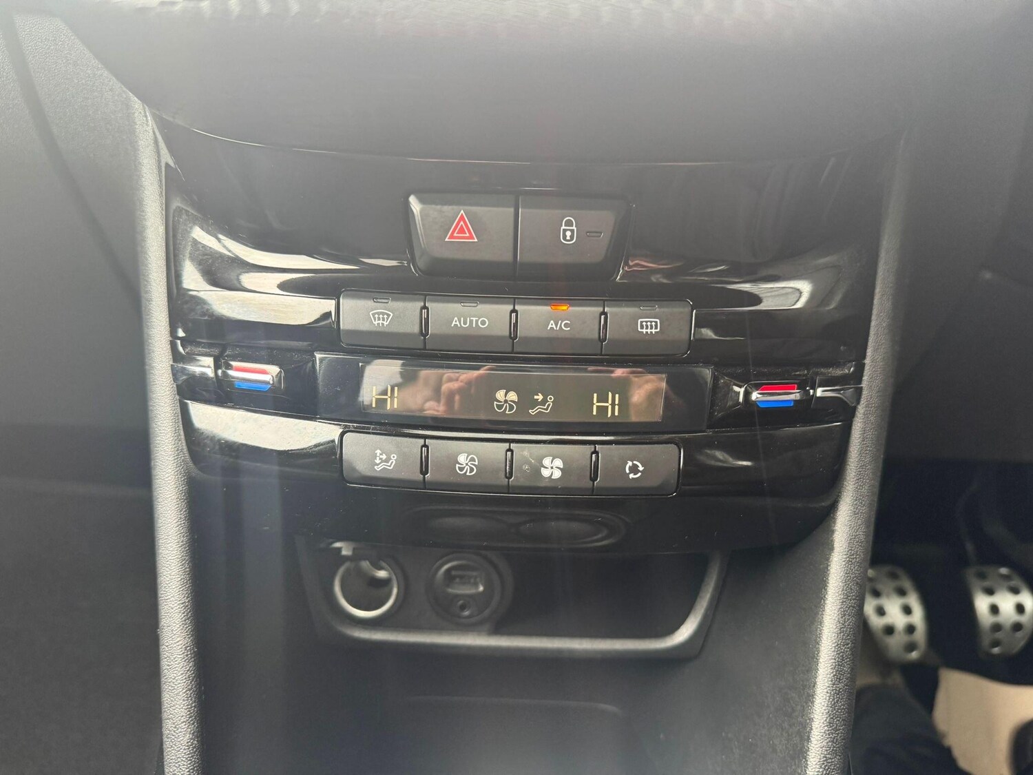 Used Peugeot 2008 2017 for sale - 77909272: Photo 23