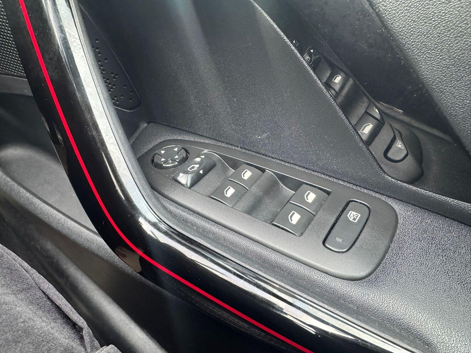 Used Peugeot 2008 2017 for sale - 77909272: Photo 49